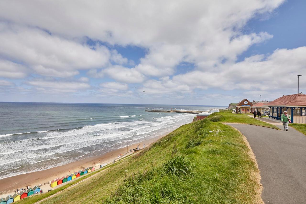 Host & Stay - The Garret Suite Whitby Eksteriør billede